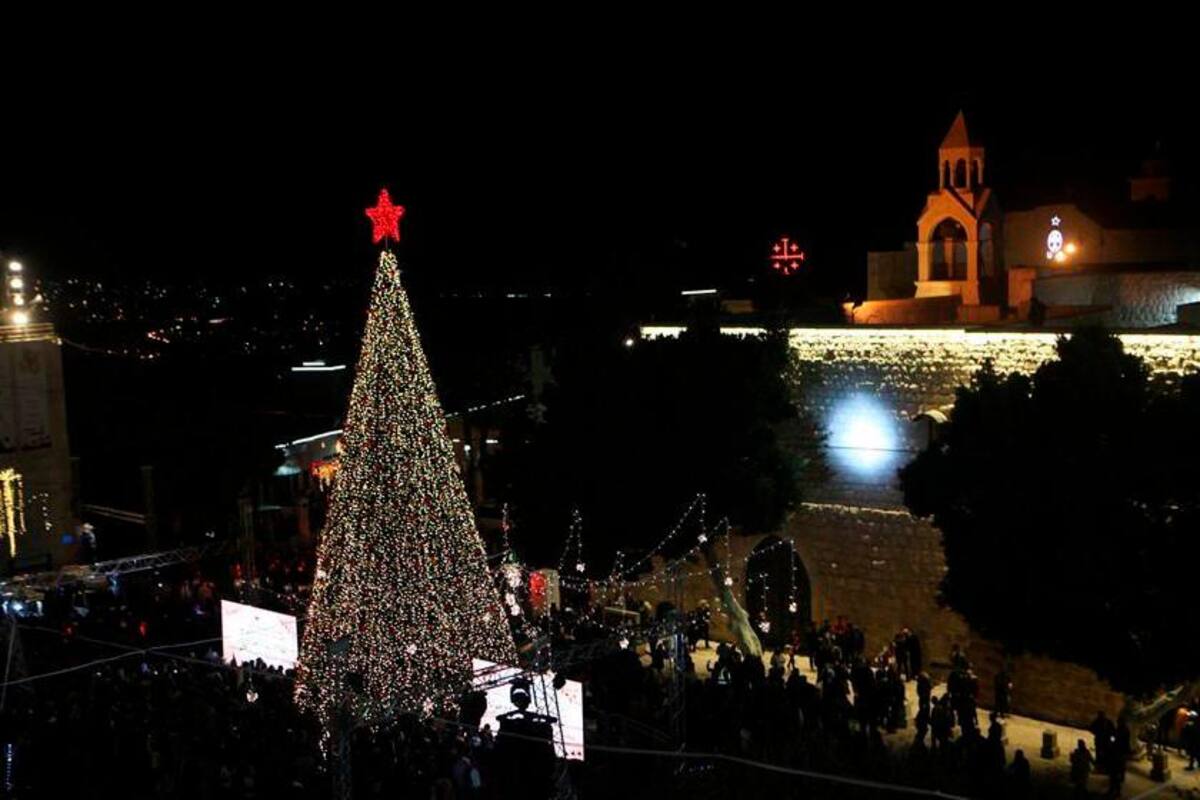 Belén da inicio a las celebraciones de Navidad con el encendido del árbol