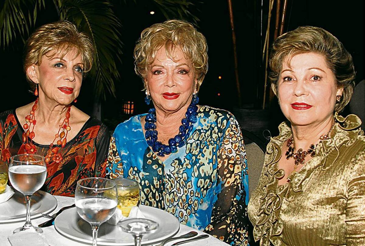 Mary Castillo, Nacha de Dahl y Josefina de Rodríguez.