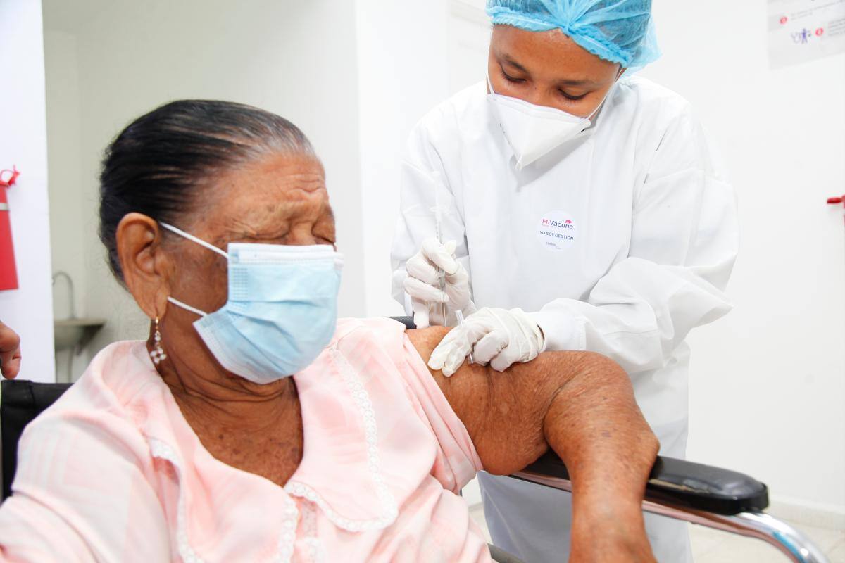 Así será la vacunación domiciliaria para adultos mayores en Cartagena