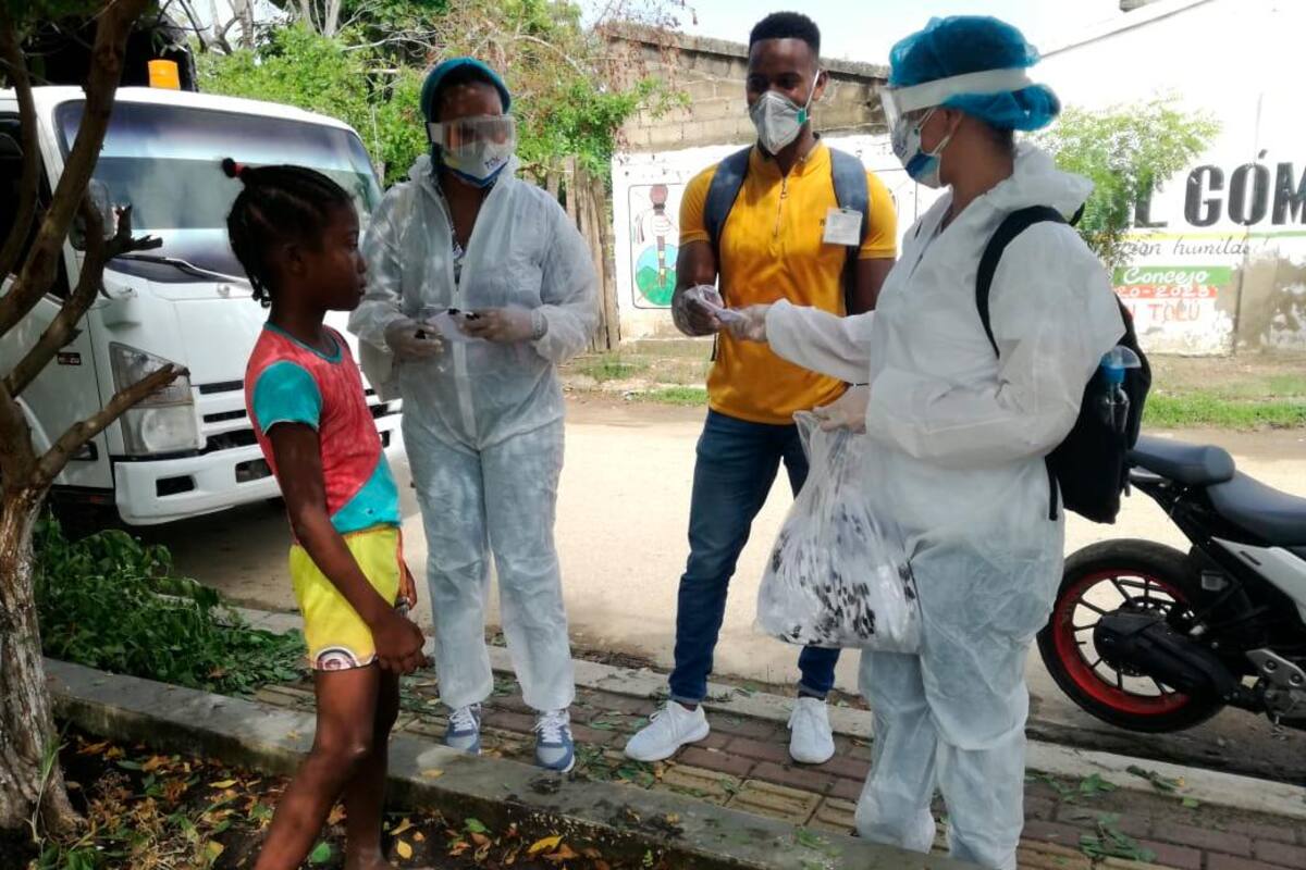 Equipo interinstitucional sensibiliza a toludeños en tiempos de COVID-19