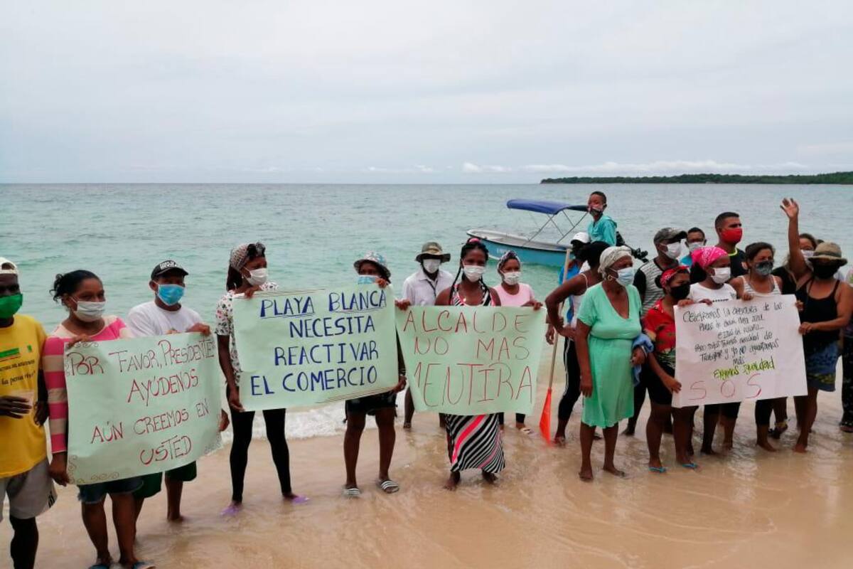 Trabajadores de Playa Blanca piden la reapertura