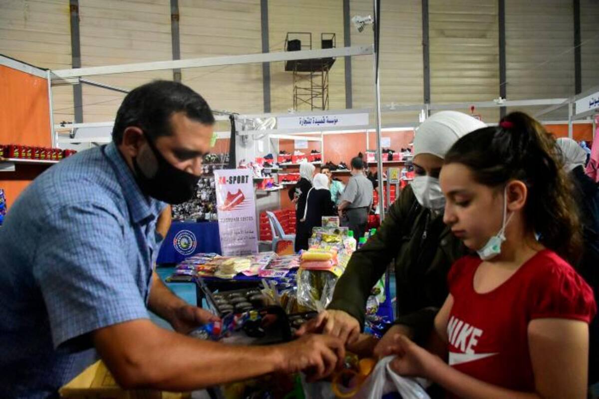 La crisis se agrava en Siria, reducen ración diaria de pan