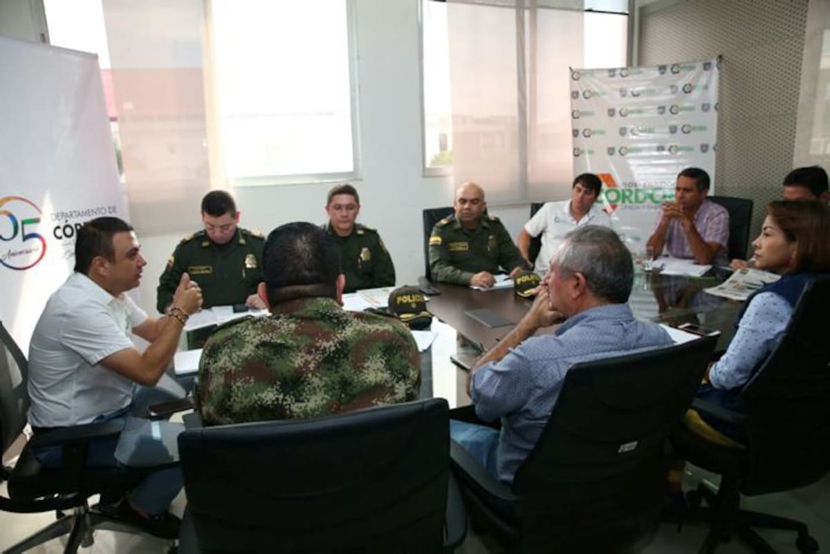 El gobernador Edwin Besaile presidió consejo de seguridad. cortesia
