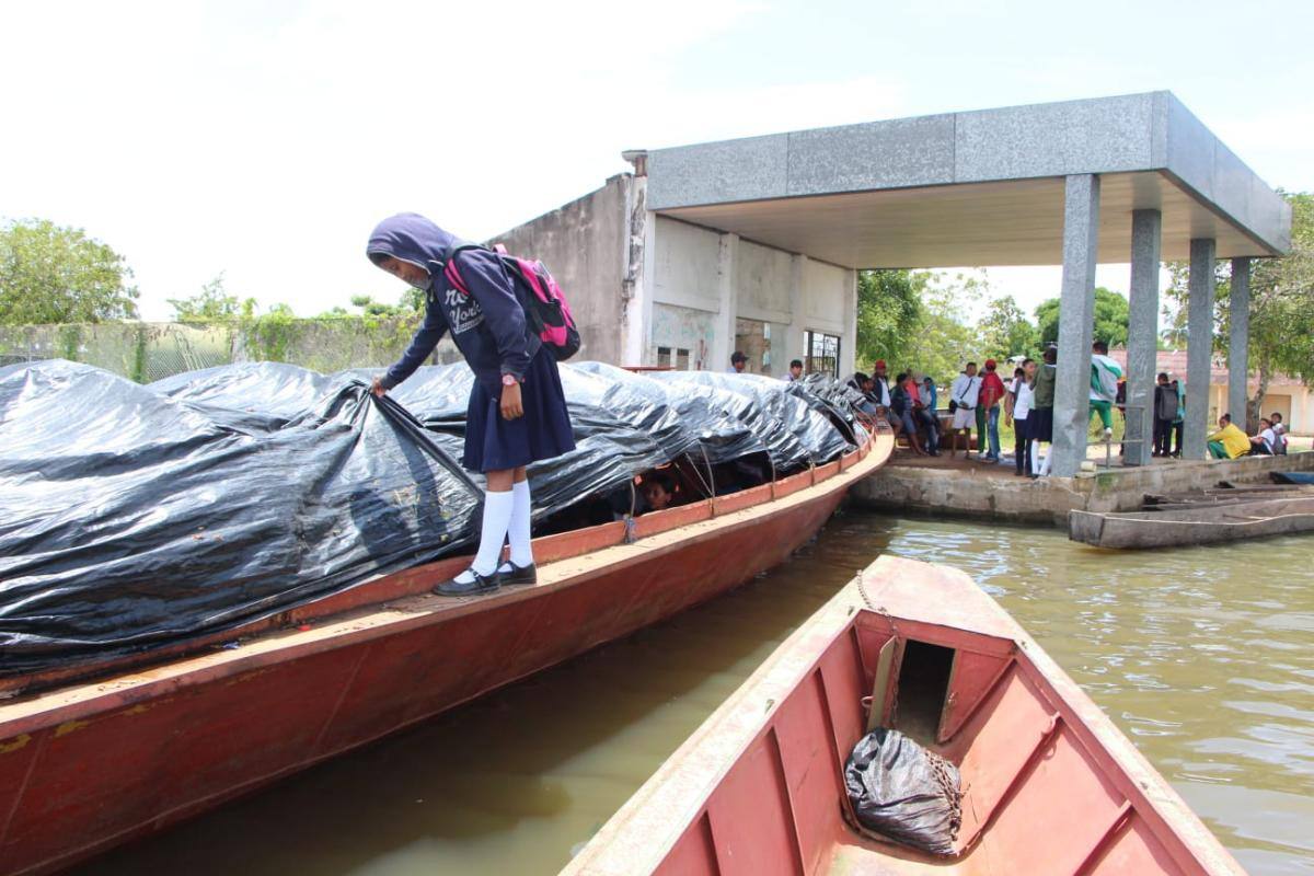 Estudiantes de San Jorge y La Mojana no pueden asistir a clases por inundaciones