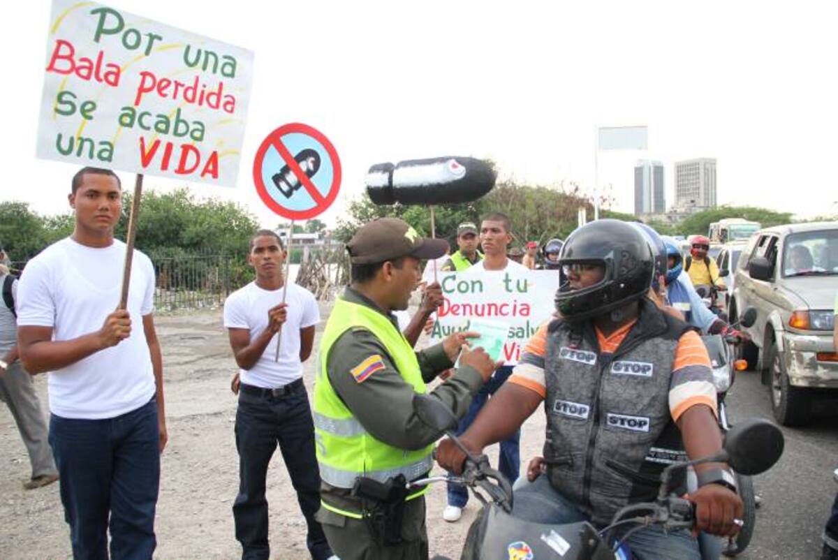 Para evitar más muertes o heridas por balas perdidas, el Gobierno departamental lanzó una campaña para que no se dispare una bala más al aire. ÓSCAR DÍAZ ACOSTA - EL UNIVERSAL
