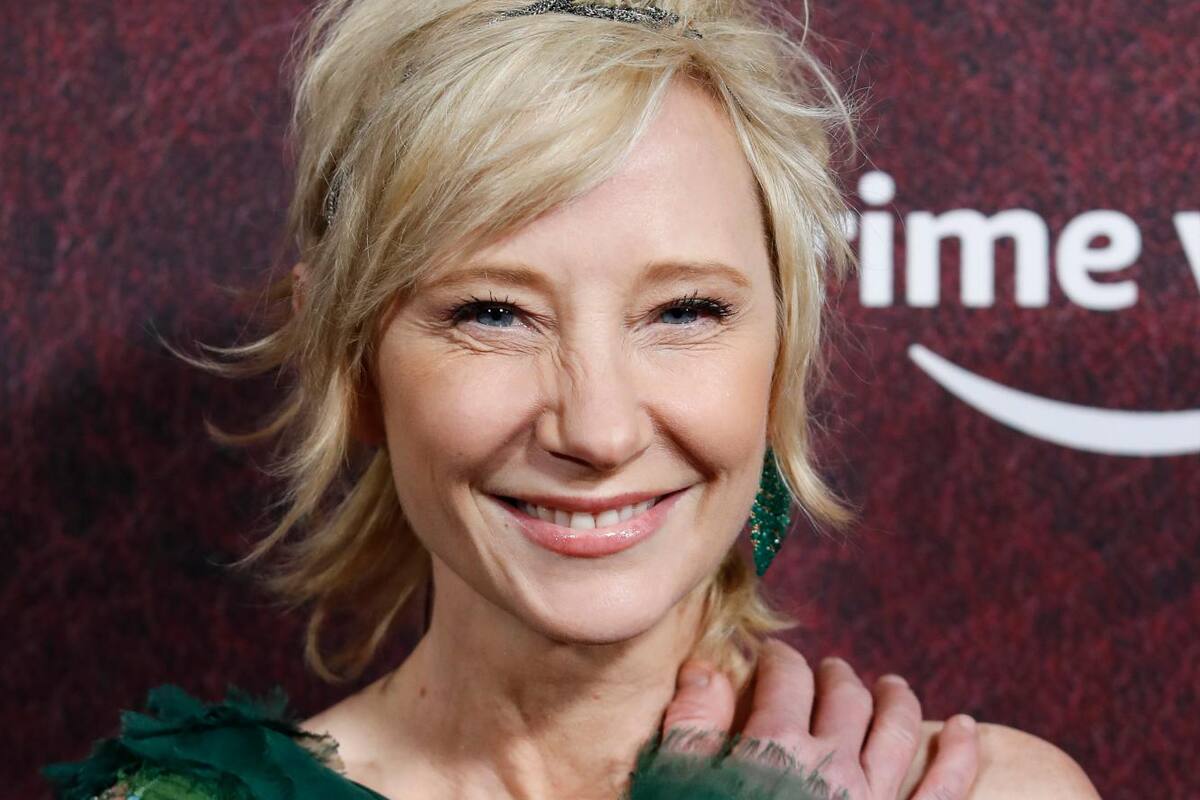 Investigan si la actriz Anne Heche conducía drogada cuando se accidentó