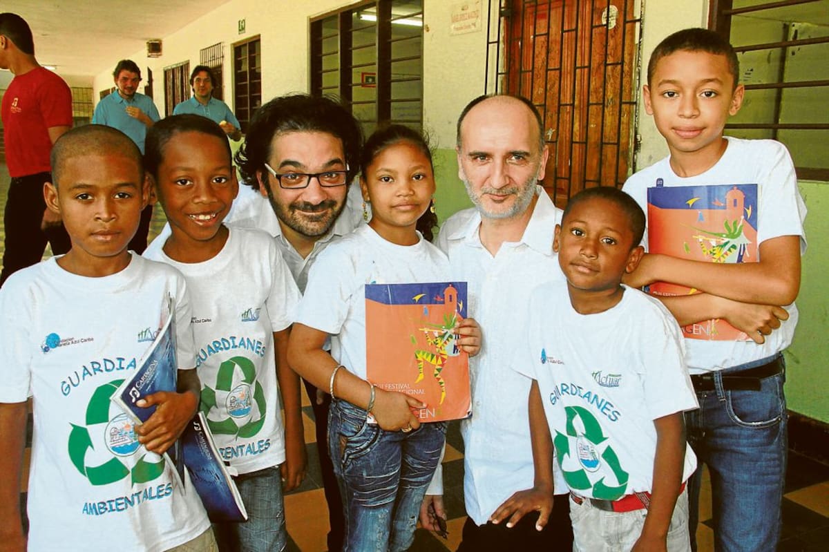 José del Carmen Batista, Kevin David Geles, Massimiliano Dragoni, Kiana Bustamante, Daniele Bernardini y Antonio David.