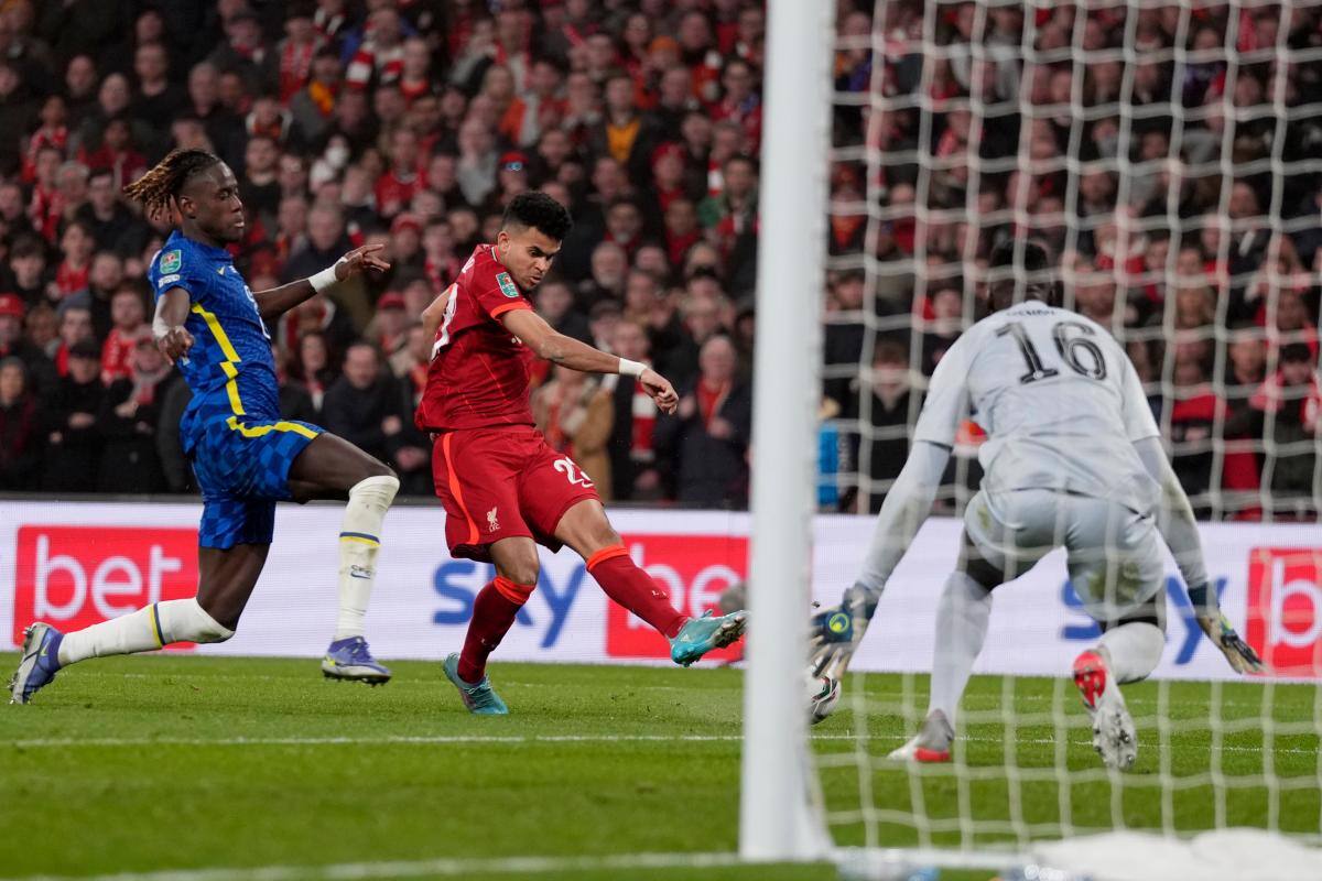 Luis Díaz va por otro trofeo con el Liverpool