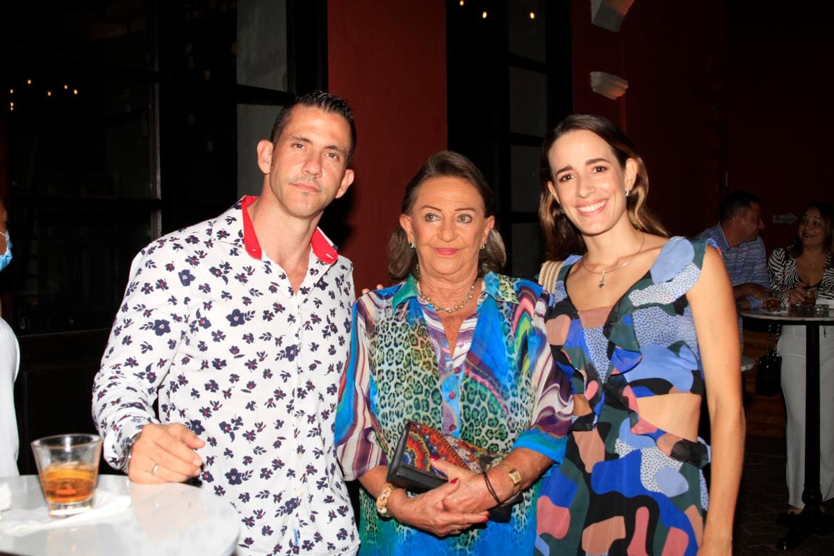 Giacomo Thiele, Aura Cenzato y Eleonora López.//Fotos: Óscar Díaz - El Universal.