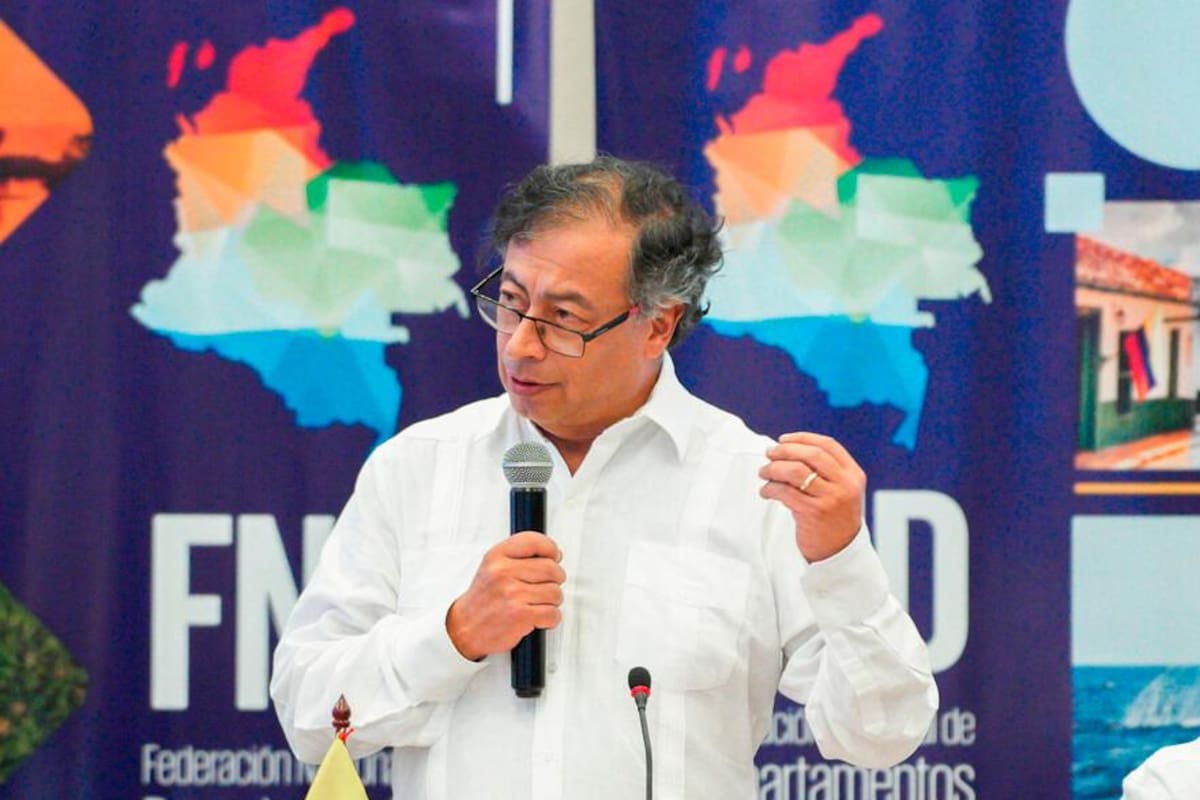 Presidente Gustavo Petro anuncia que pagará pensión a mayores de 80 años