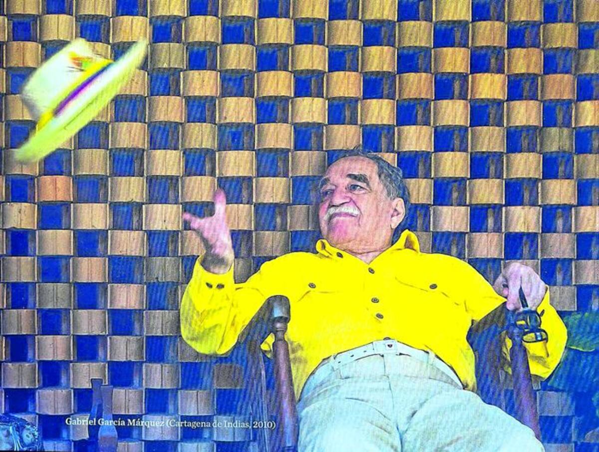 García Márquez y la levitación de su sombrero en 2012.