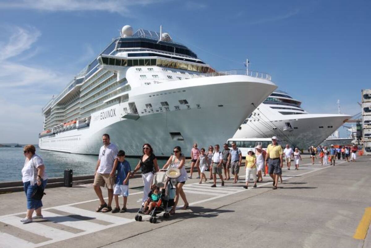 Quince mil visitantes llegarán el sábado y domingo a Cartagena en seis cruceros. // ARCHIVO.