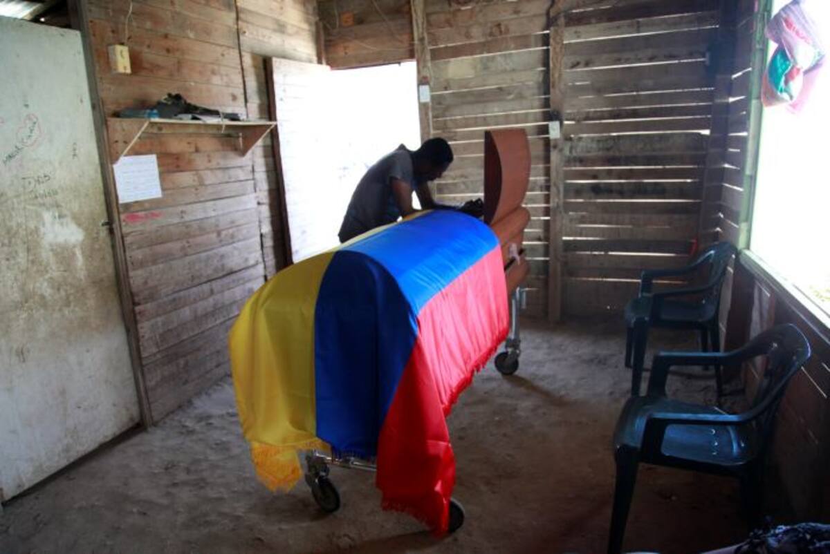 El cuerpo del militar muerto es velado en su casa, en el barrio Mirador de Cartagena, que está entre Henequén y Nelson Mandela.