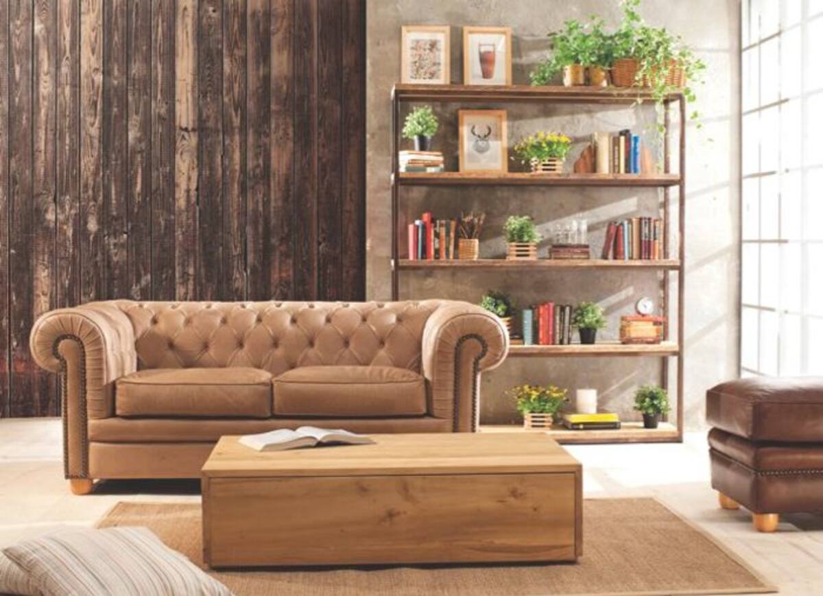 El rescate de la naturalidad vive un boom en el diseño de muebles para el hogar. Madera y cuero se llevan a la perfección.