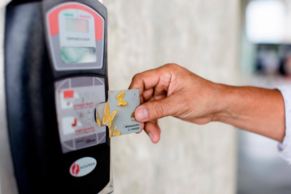 Personero denuncia a Transcaribe por medida de vencimiento de saldos de tarjetas
