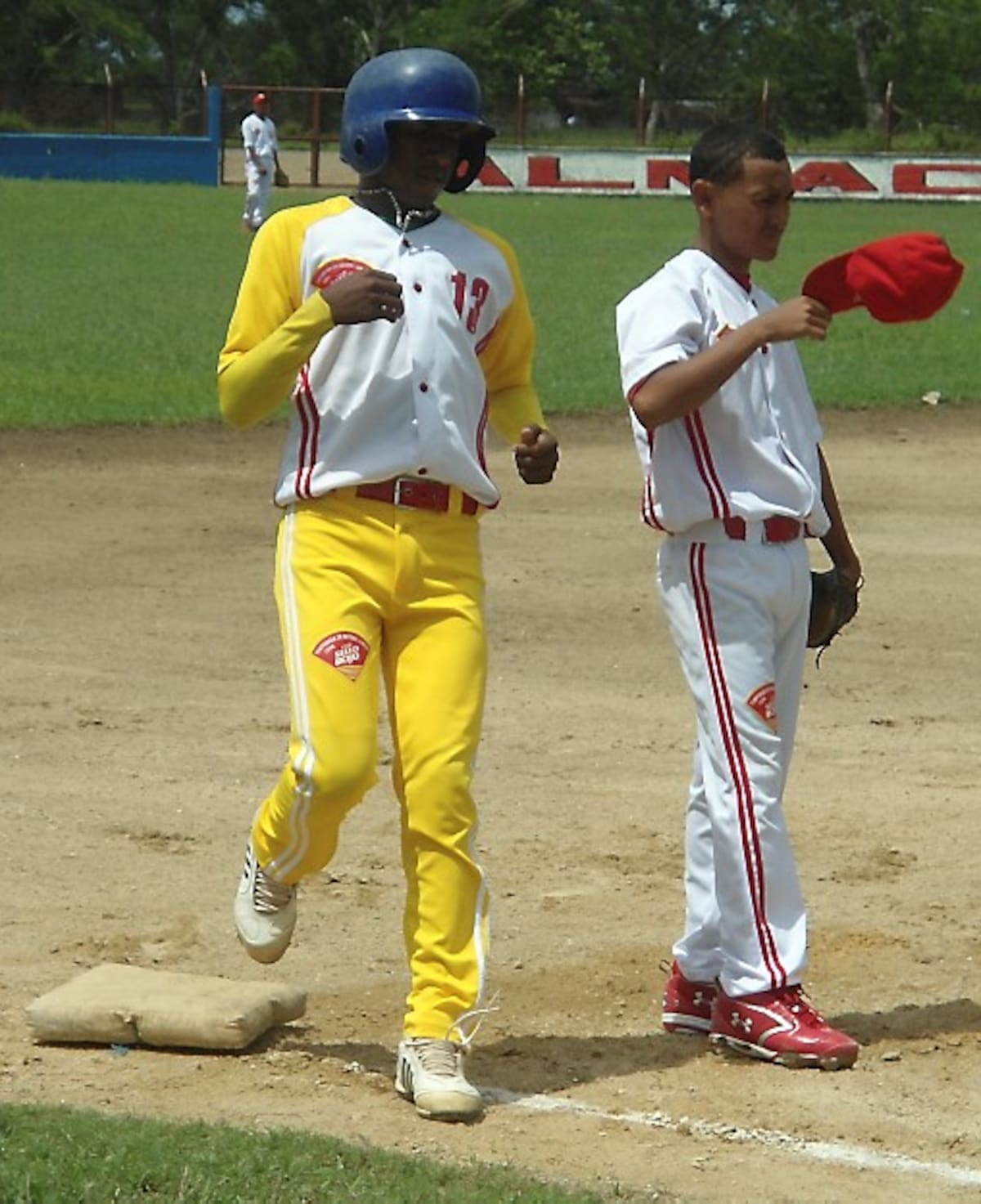 Hoy, fecha deportiva en la Copa Café Sello Rojo de Béisbol Junior que se juega en diferentes estadios del departamento de Córdoba.
