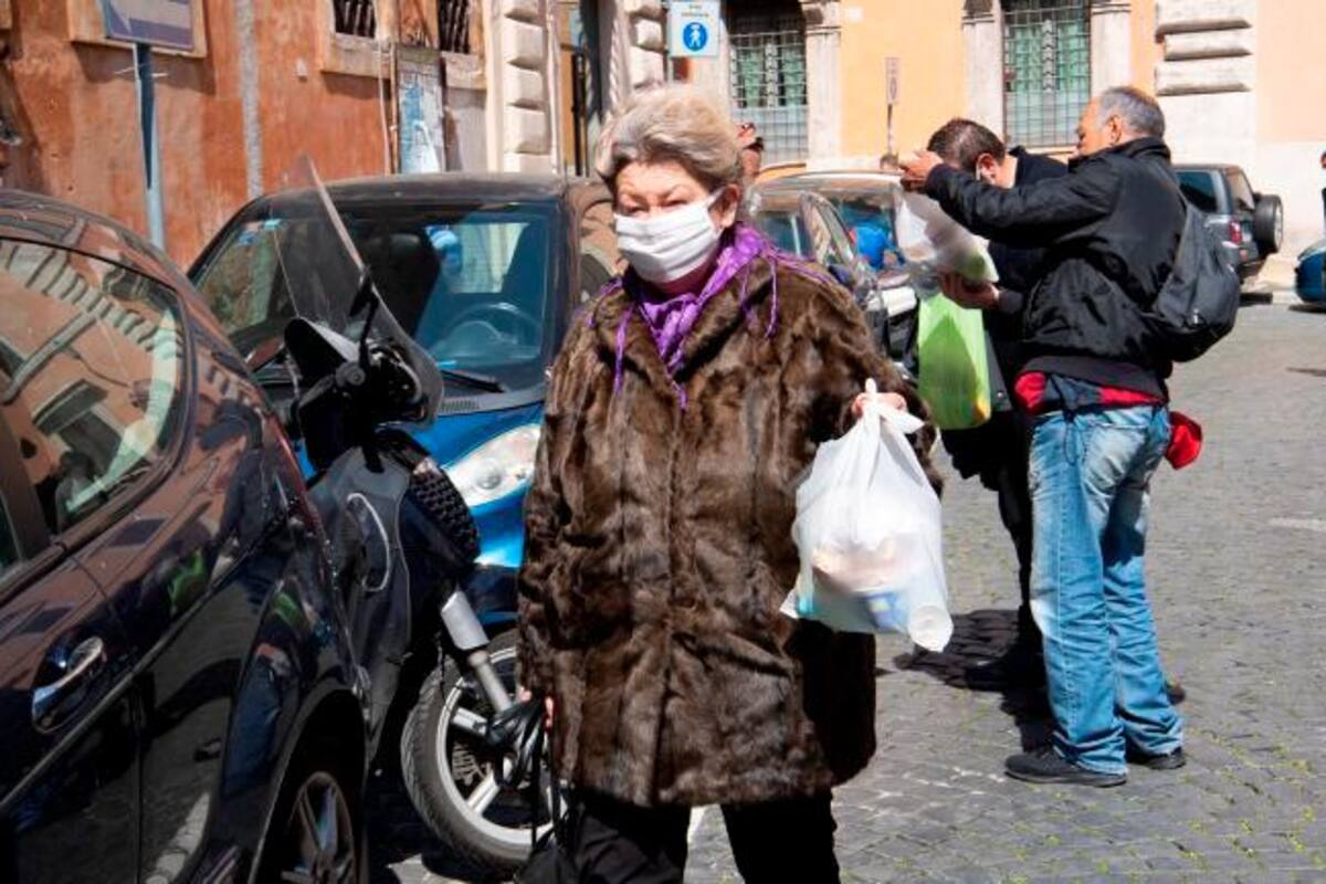 COVID-19 ha matado a 17.669 personas en Italia