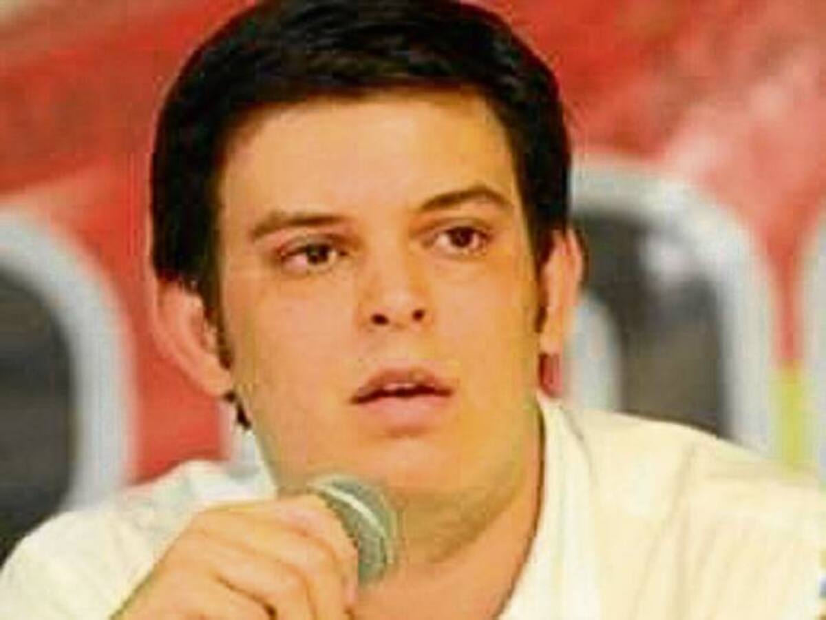 Alejandro Lyons, Gobernador.