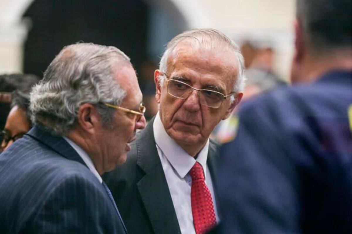 Fracasaron las mociones de censura contra ministros de Salud y Defensa