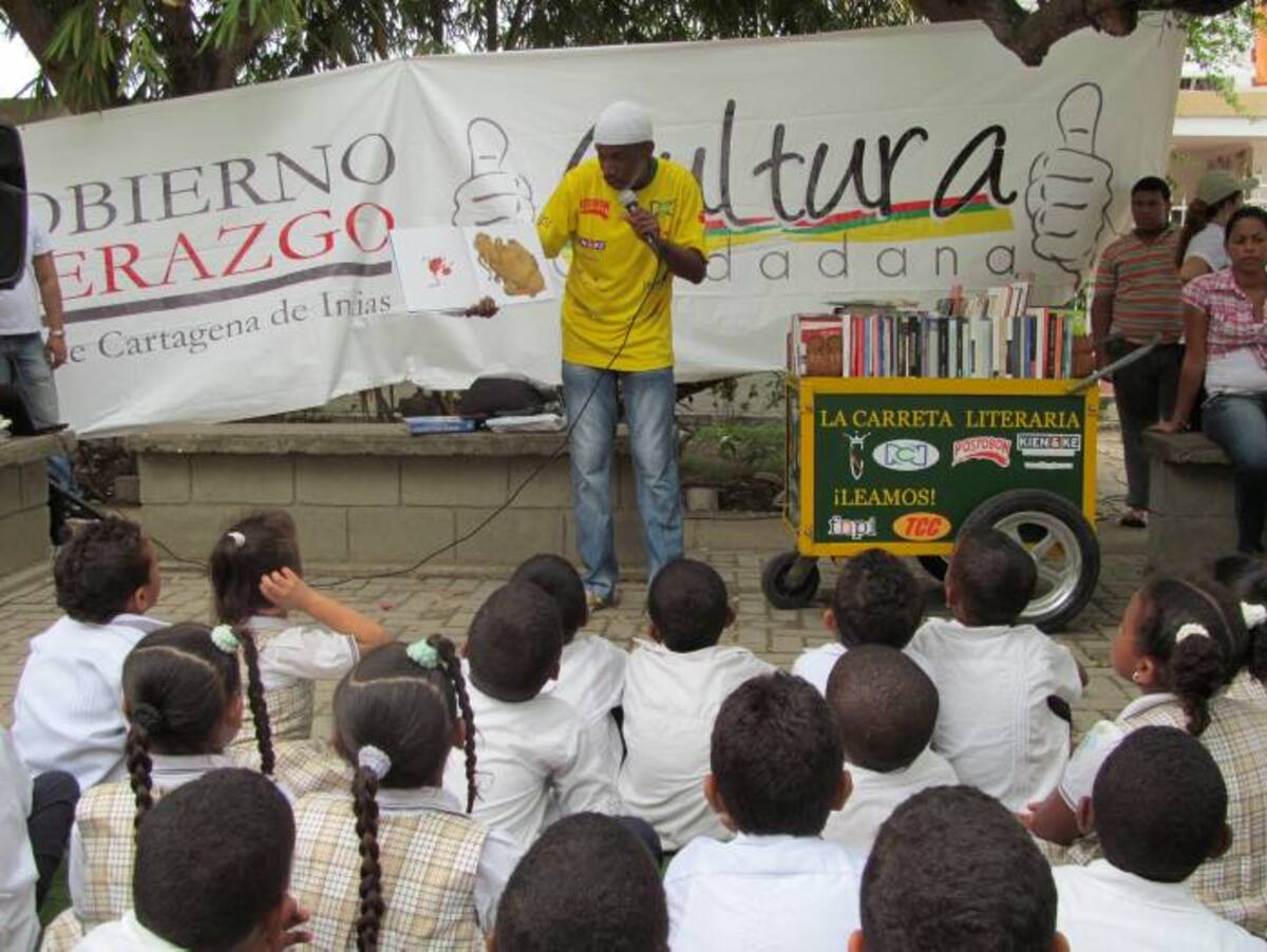 La actividad es organizada por La Escuela de Gobierno y liderazgo de la Alcaldía de Cartagena, en alianza con los periódicos El Universal y Q´hubo. Cortesía