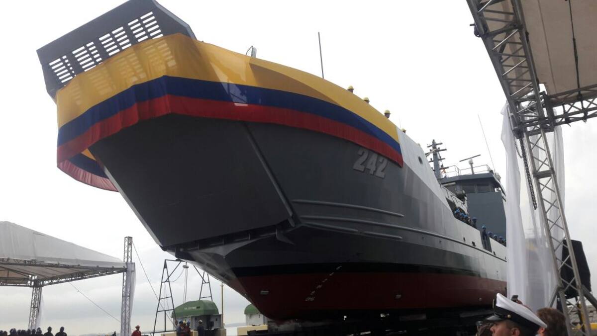 Uno de los dos buques de desembarco anfibio presentados hoy por la Armada Nacional. KAILLINE GIRALDO - EL UNIVERSAL