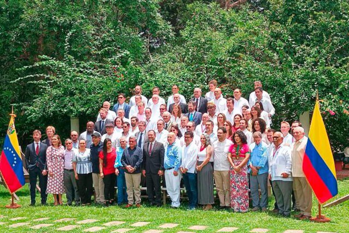 Se cerró el cuarto ciclo de diálogos entre el Gobierno y el Eln