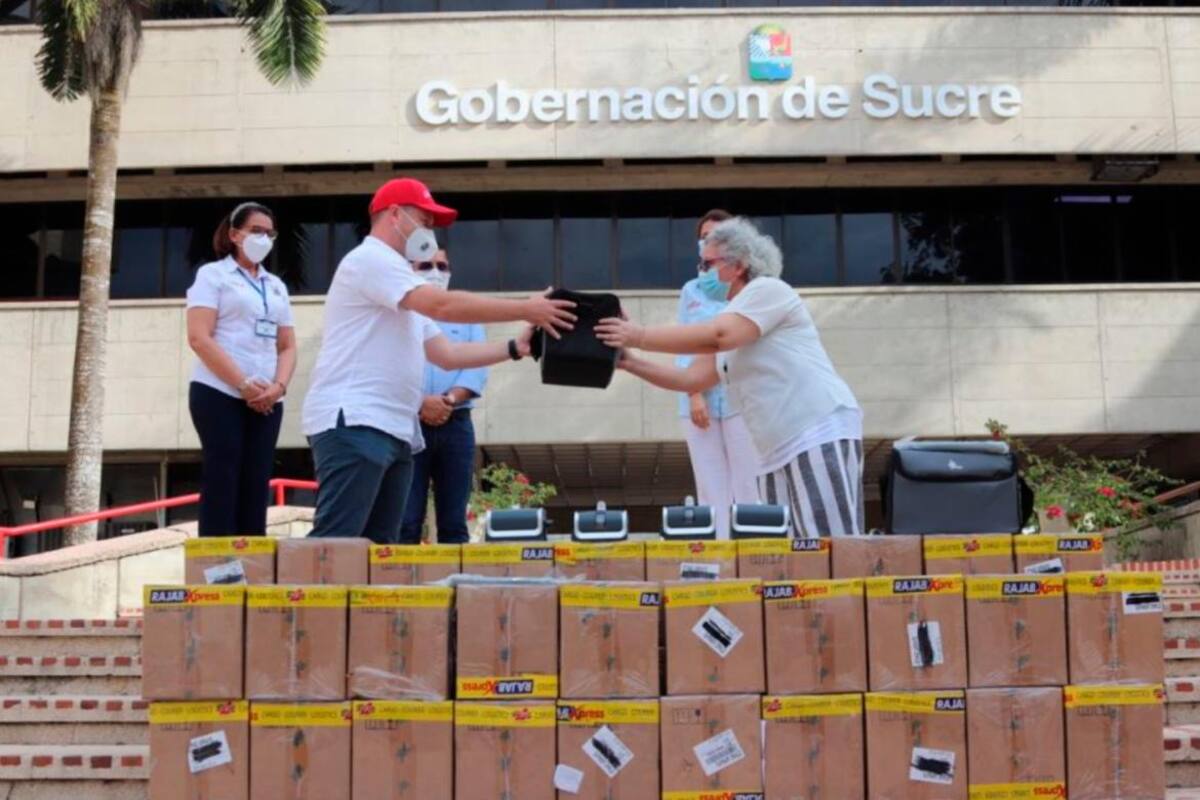 En Sucre entregan ventiladores a hospitales, donados por Emiratos Árabes