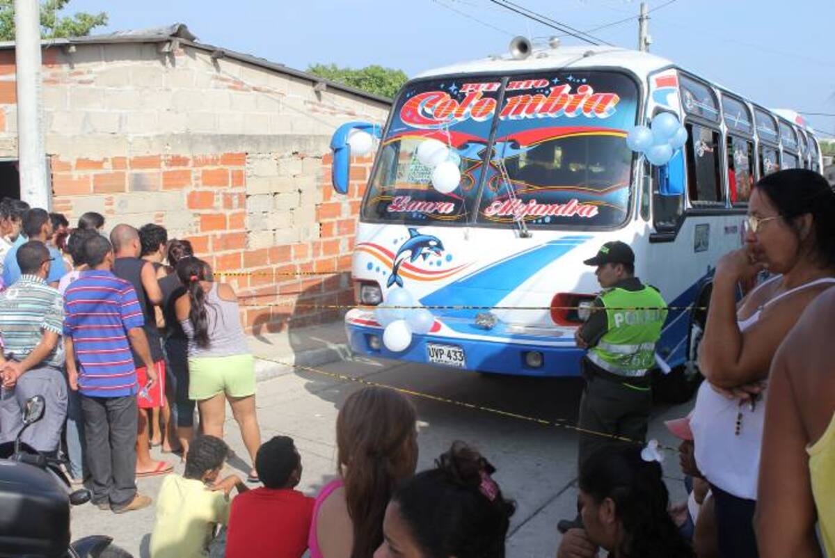Bus que golpeó y mató a una mujer en Puerto Colombia. SATURNINO VASQUEZ