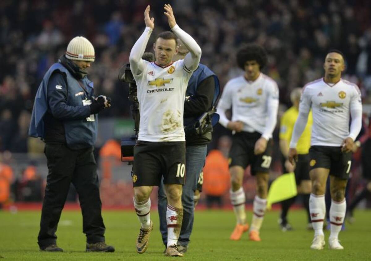 Wayne Rooney marcó el gol del triunfo. AFP PAUL ELLIS