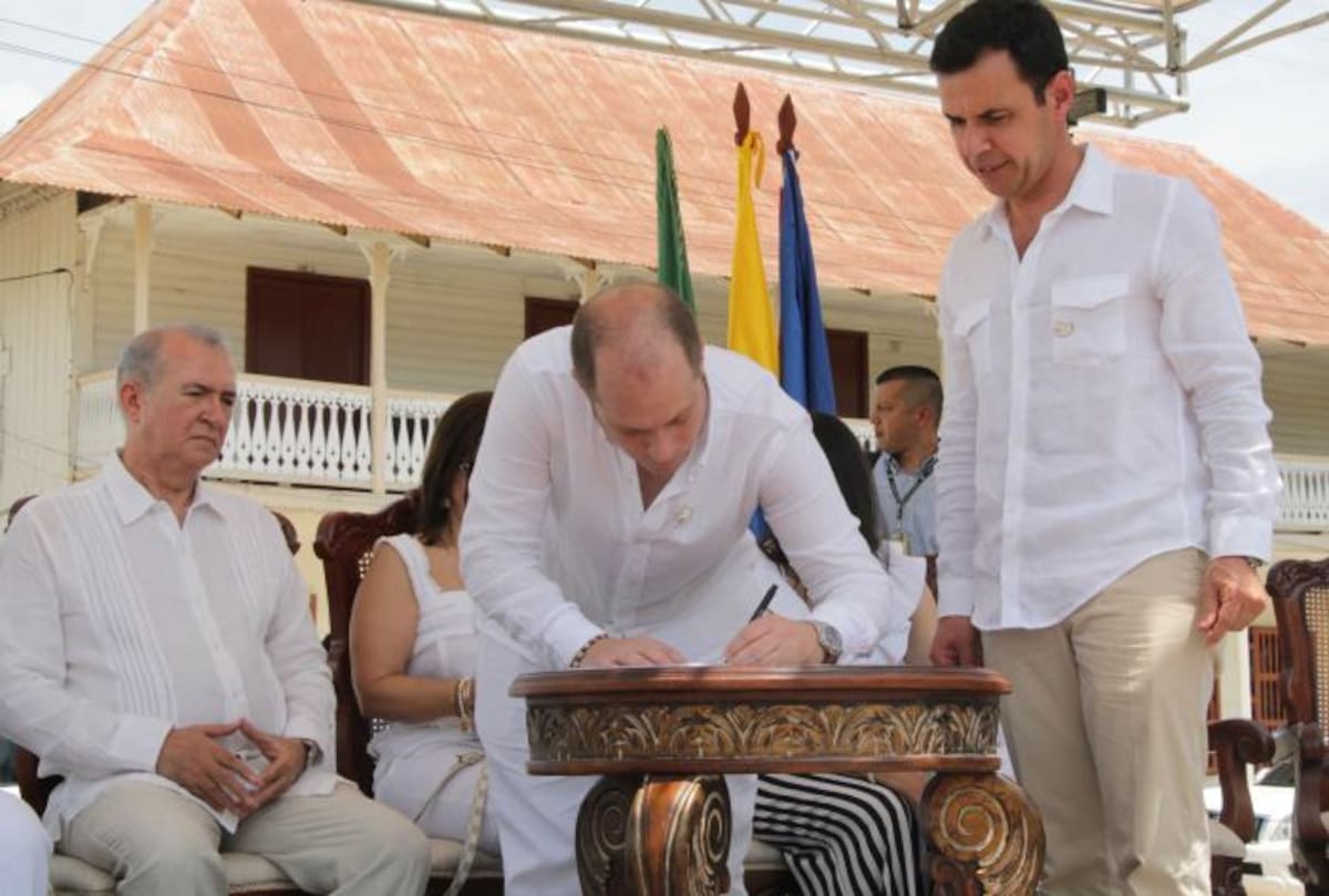 Ceremonia de posesión del nuevo viceministro del Interior, Héctor Olimpo Espinosa Oliver. MANUEL SANTIAGO PÉREZ/EL UNIVERSAL/