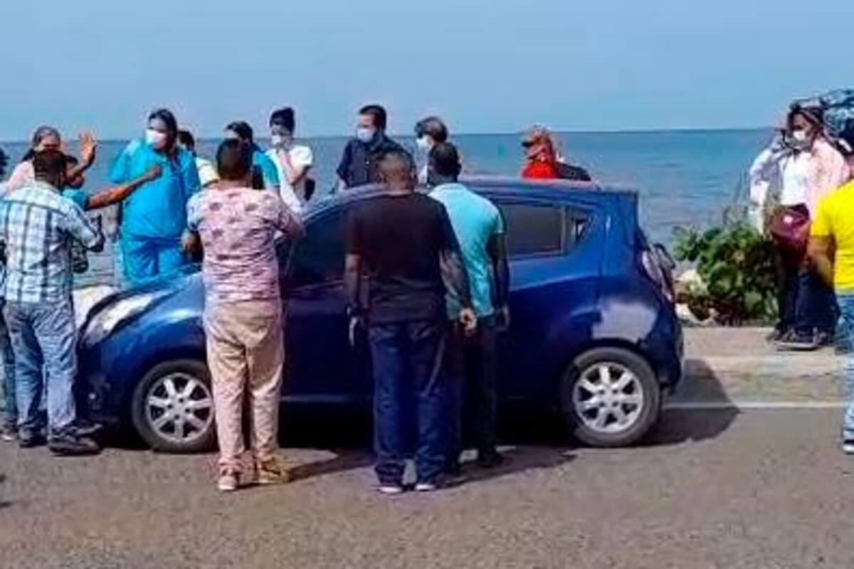 Video: Taxistas bajan pasajeros de vehículo particular en Bocagrande