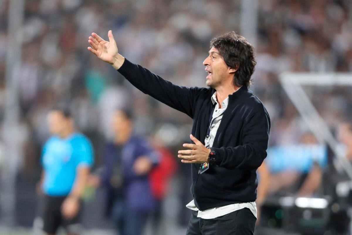 El argentino Daniel Garnero, asume como nuevo entrenador de Paraguay