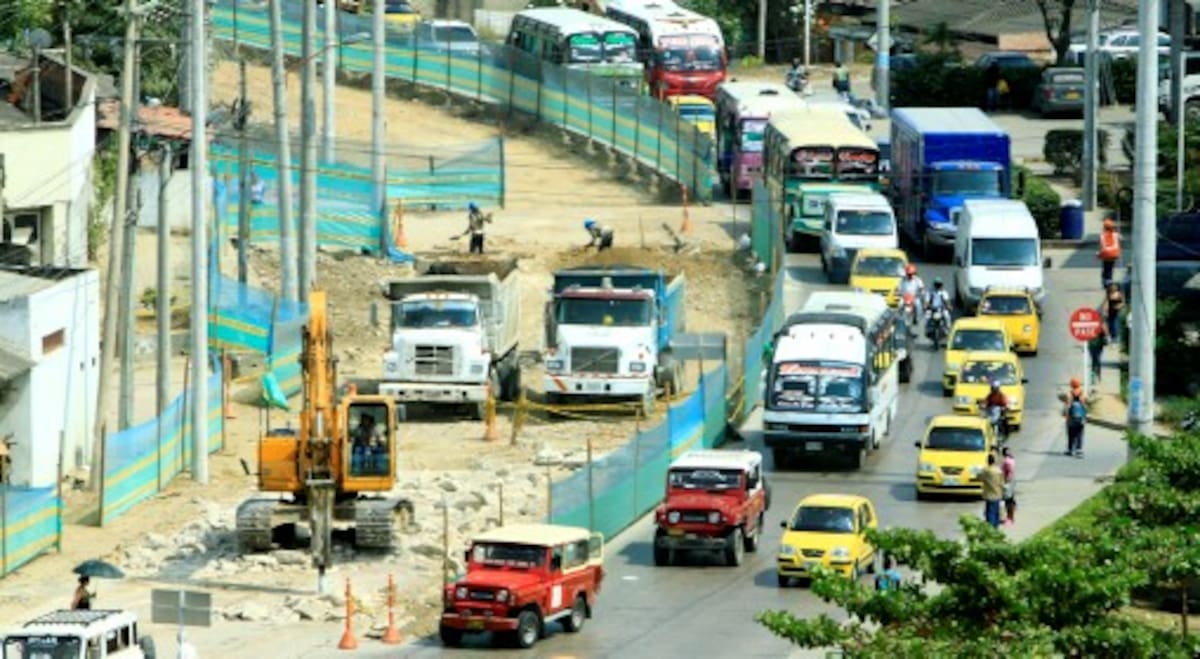 Para los concejales, no se ha cumplido el objetivo inicial del mega proyecto, que era el de una renovación urbana de movilidad y no sólo la construcción de una vía. Julio Castaño
