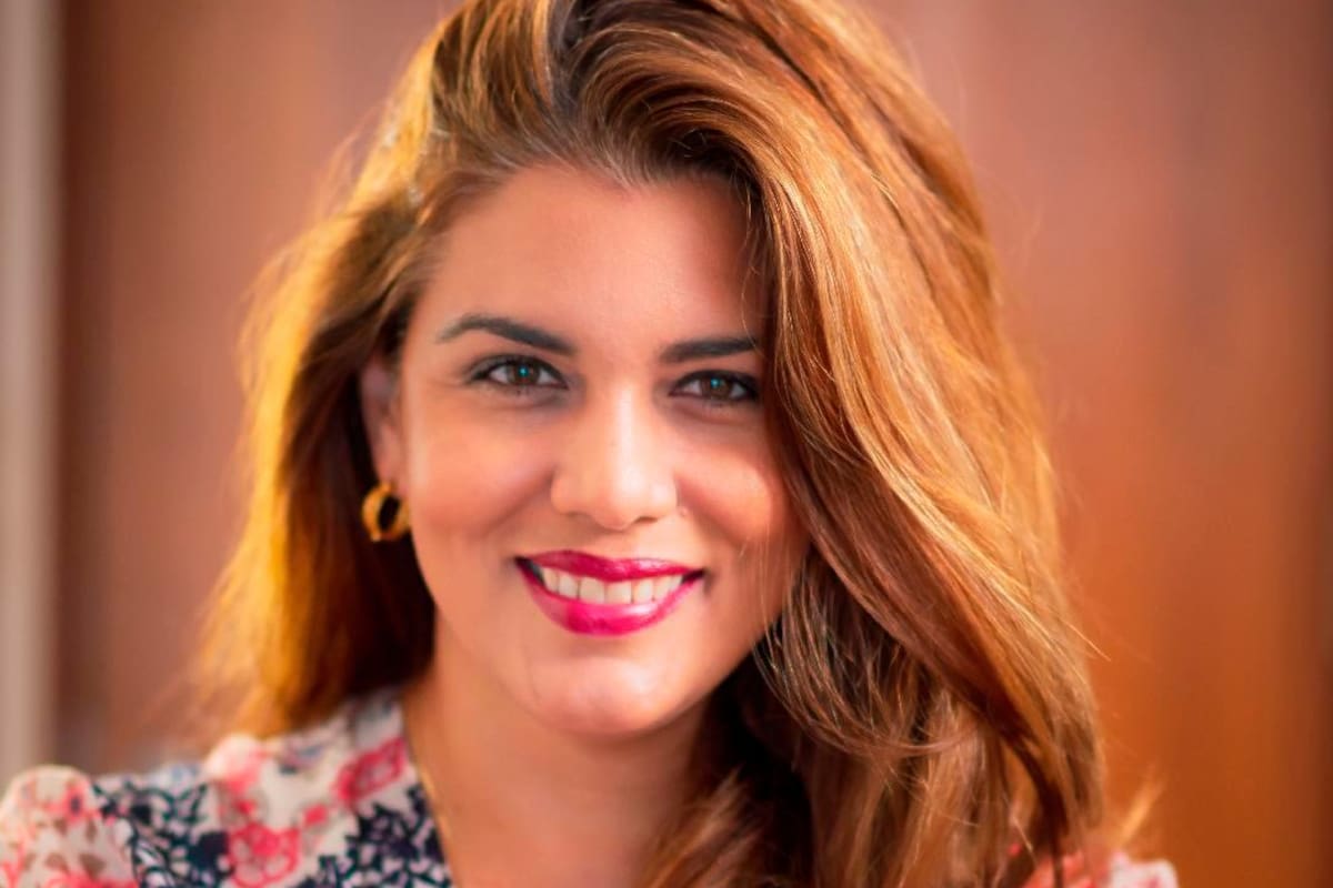 Periodista cartagenera lanza libro de cuentos sobre el amor contemporáneo