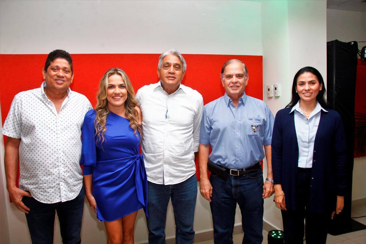 Quinto Guerra, Carolina De Pombo, Aroldo Rodríguez, Mario Ramos y María Inés Urbano.