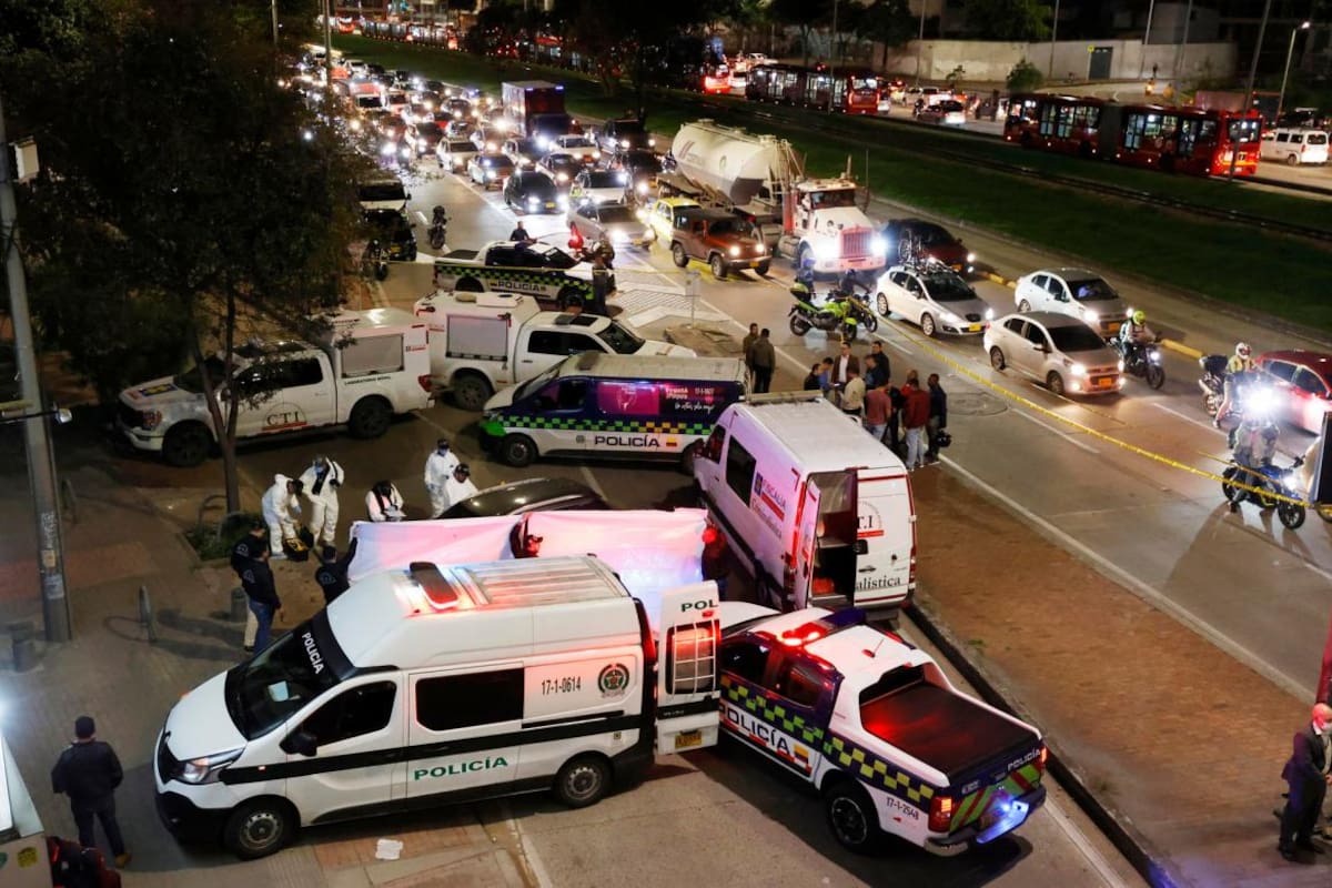 Caso director de La Modelo: apartan del cargo a policías por agredir a periodistas