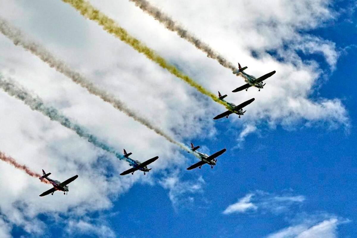 Día de Independencia: FAC pintó el tricolor en el cielo colombiano