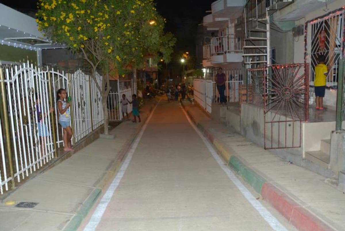 Inauguración de la carrera 60B Vista Hermosa. Foto: Cortesía