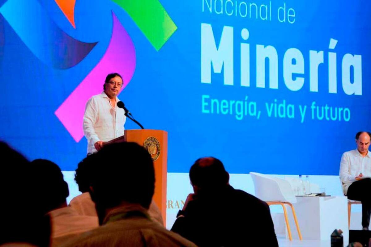 Desde Cartagena, Petro propone cambiar el sentido de la minería en Colombia