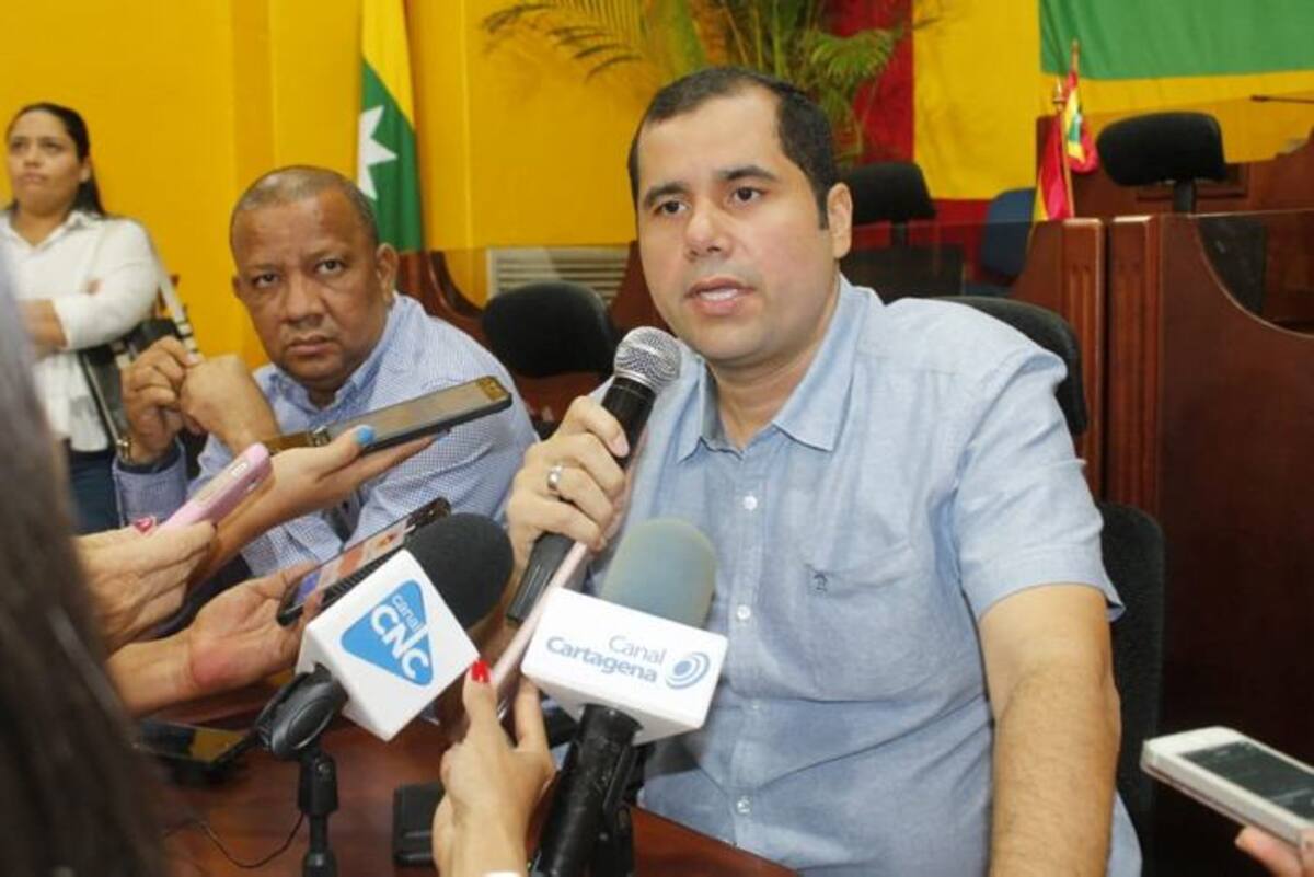 Wilson Toncel, durante la rueda de prensa en la que aclaró puntos relacionados con el proceso de selección del contralor(a). El Universal