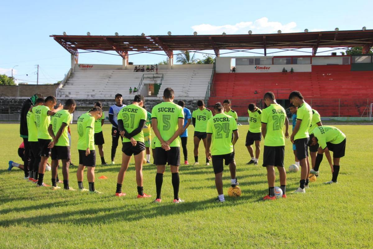 Selección Sucre de Fútbol Sub 17 ajusta sus líneas para la final nacional