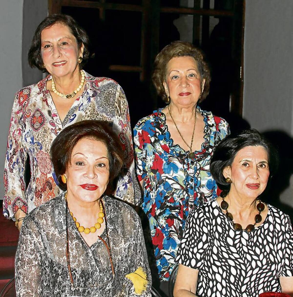 De pie: Sonia Heidmann y Julia Char; sentadas: Mariela Ibarra y Marianita de Awad.