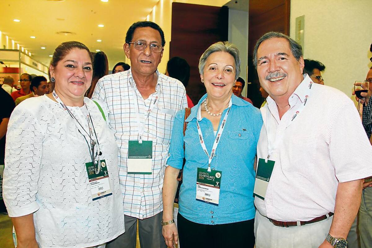 Martha Lucía Londoño, Carmelo Cuesta, Irma González y Guillermo Botero.