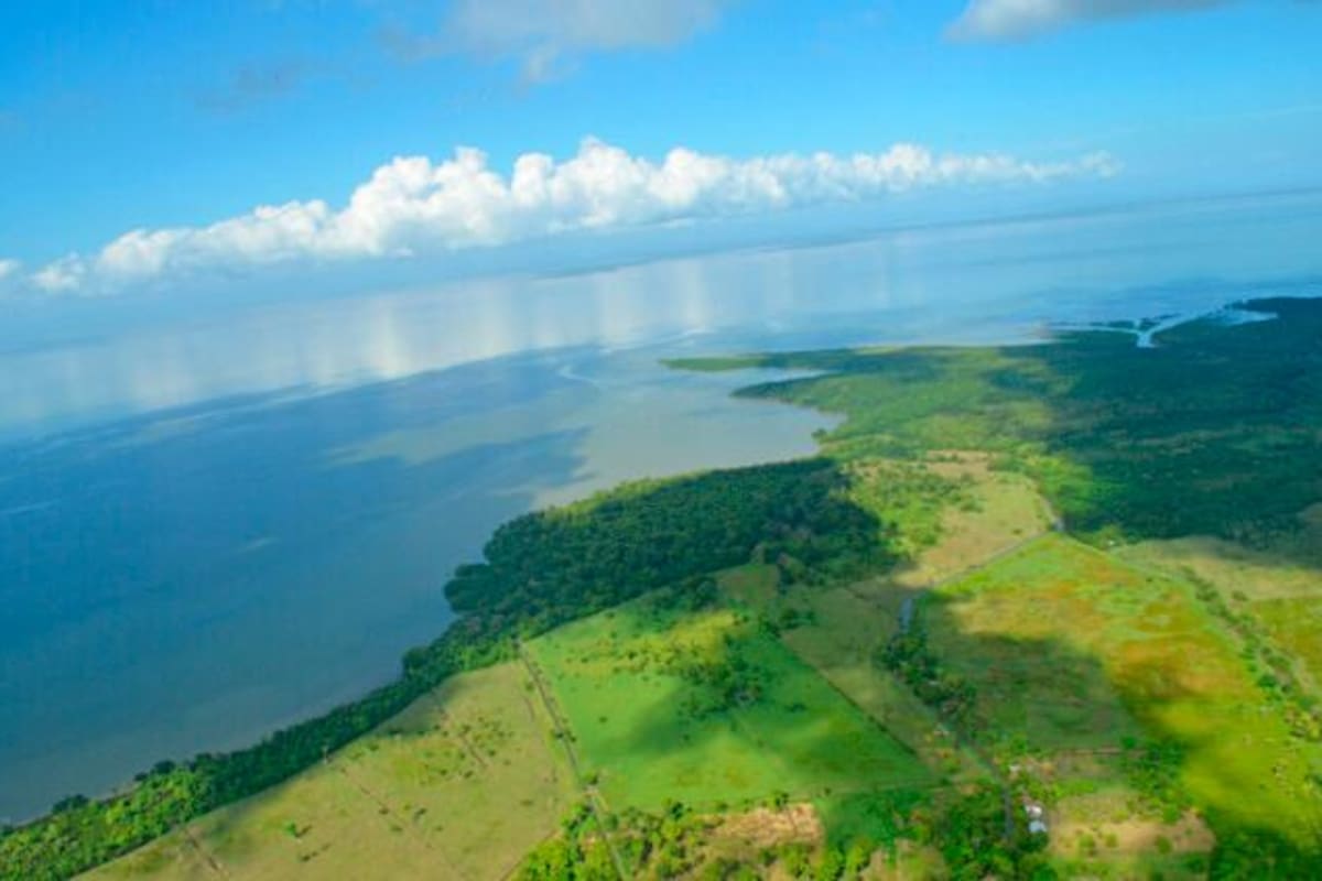 Antioquia pone primera piedra de su puerto de Urabá