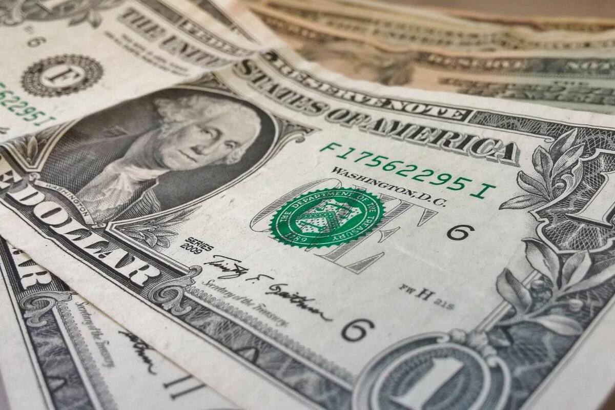 Con tendencia a la baja: así abrió el dólar este jueves