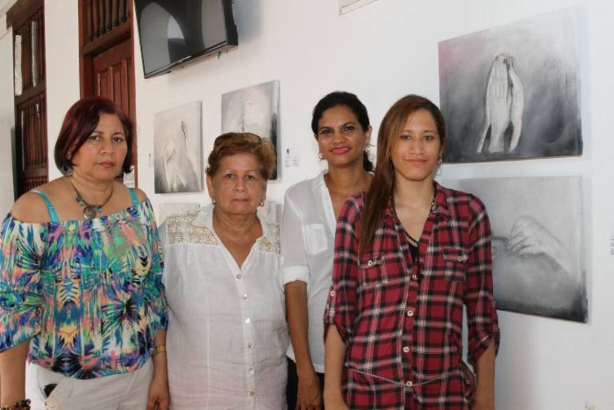 Marly De La Rosa, Zoe Romero, Kelly Rodríguez y Kelly Paola Samudio. MARUJA PARRA