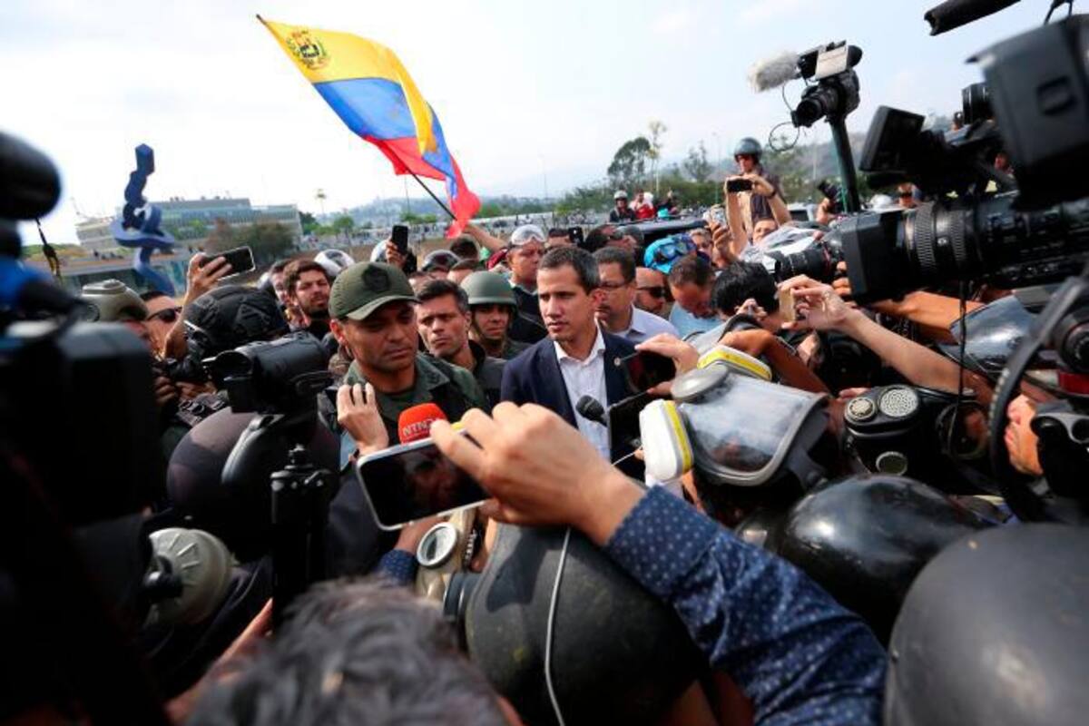 El mundo se pronuncia por levantamiento militar en Venezuela