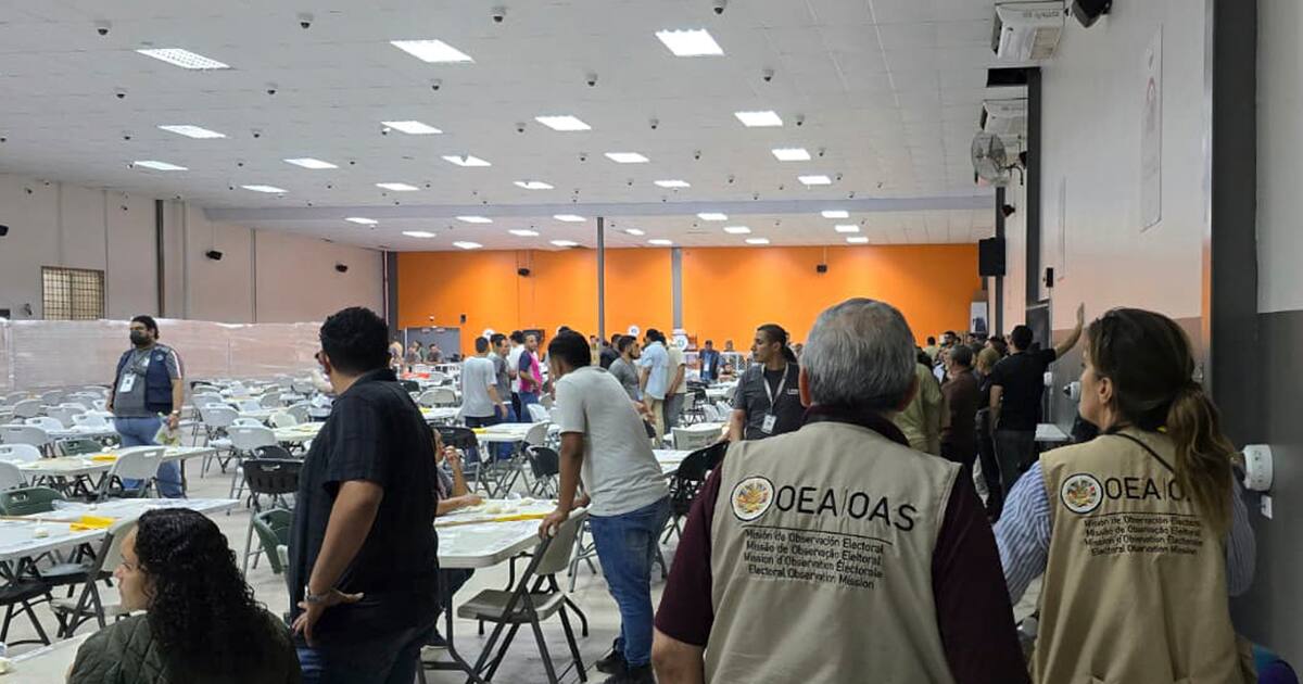 Ataque con explosivos marcan el escrutinio especial en Honduras