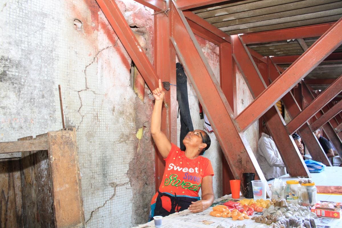 El Mercado de Bazurto sigue con grietas en sus paredes