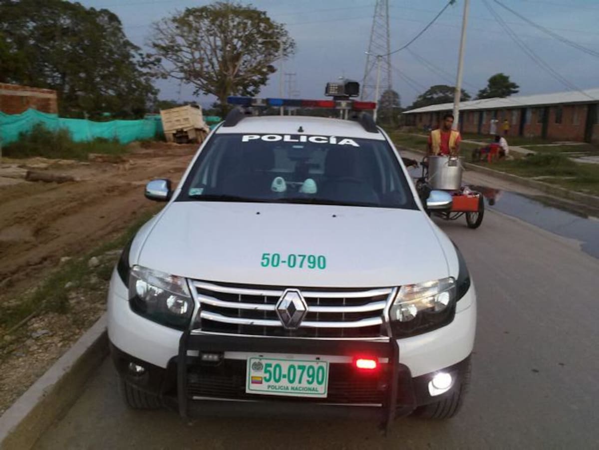 En Flor del Campo, Ciudad Bicentenario y Pozón, circulan las camionetas. EL UNIVERSAL